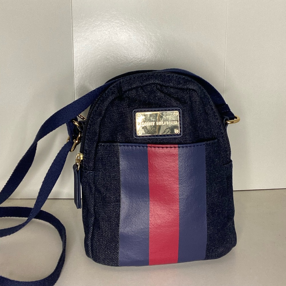 Tommy Hilfiger